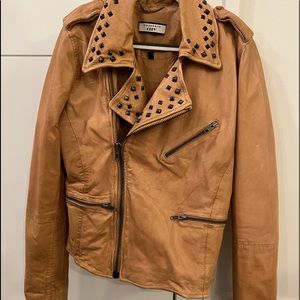 Bagatelle Leather moto jacket w studs, peachy camel, distressed, xs